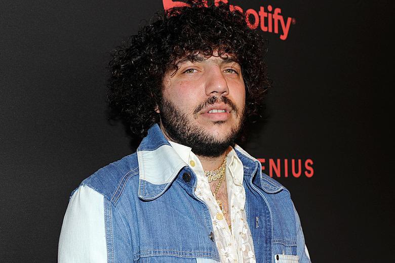 Gambar Benny Blanco: https://x.com/DropPopNet/status/1908993969692017003/photo/1