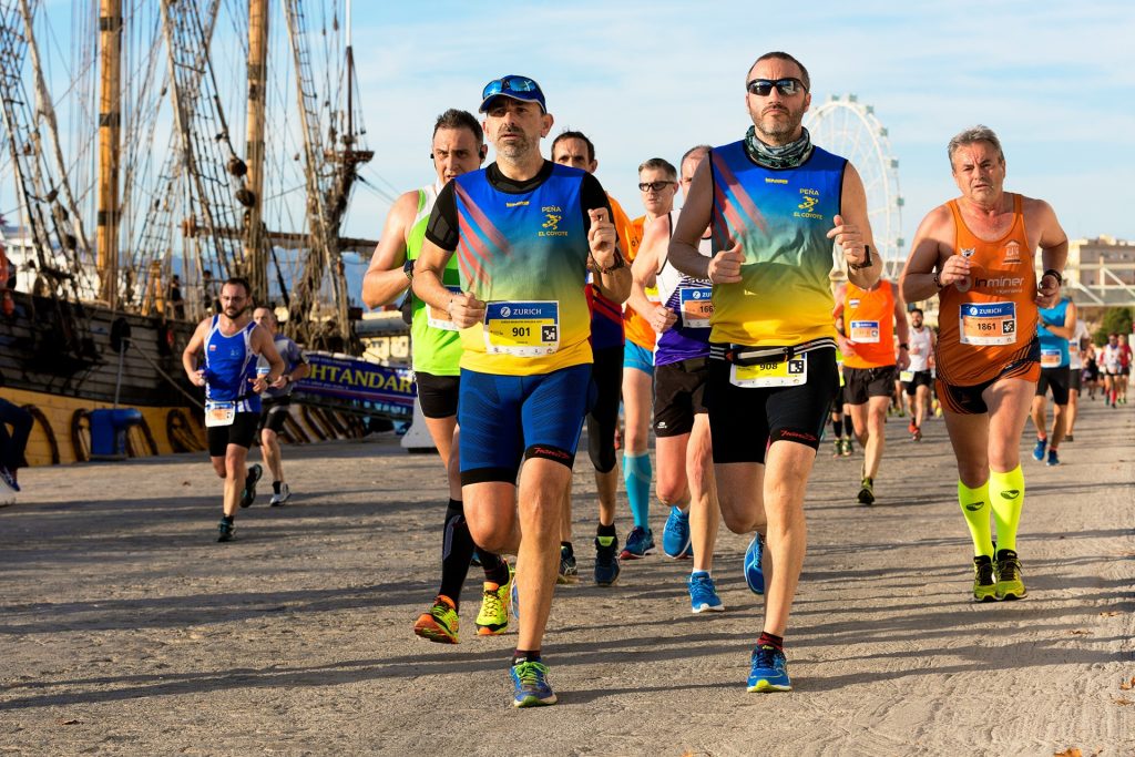 Source Maraton Pic: https://unsplash.com/photos/people-running-on-gray-soil-near-boat-rN78O6UgdkE