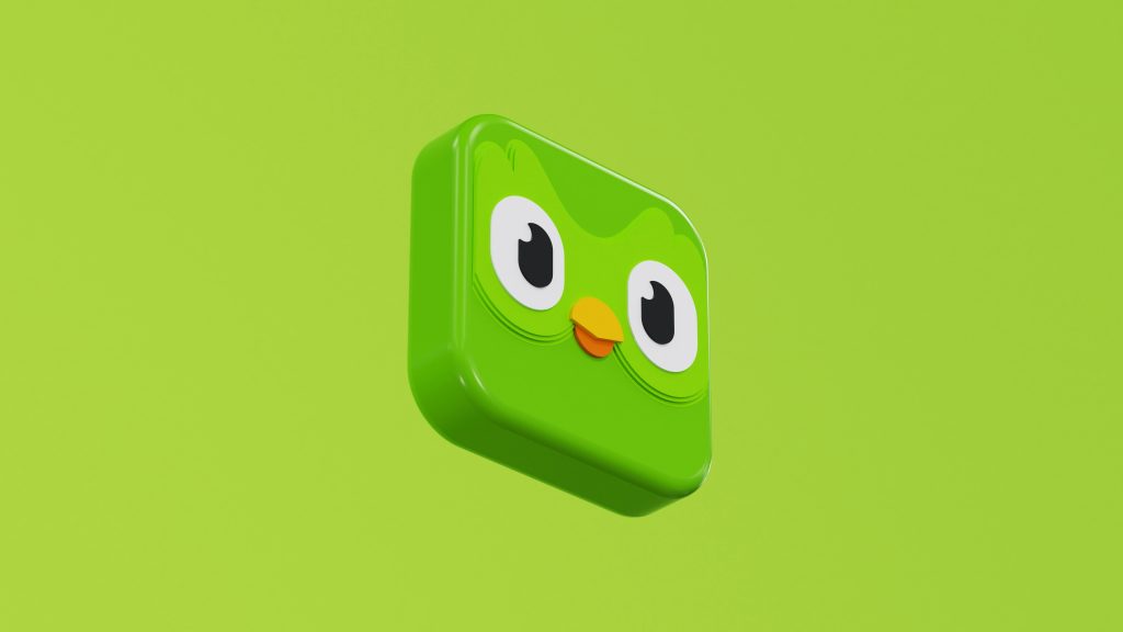 Sumber: https://unsplash.com/photos/a-green-square-object-with-eyes-and-a-nose-mSIFEZ8WW1M